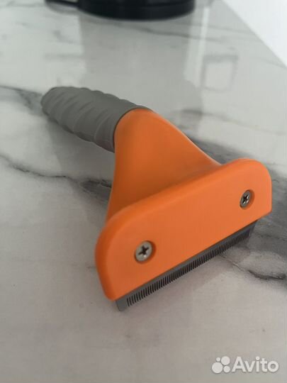 Чесалка расческа дешеддер для кошек и собак - 1 шт