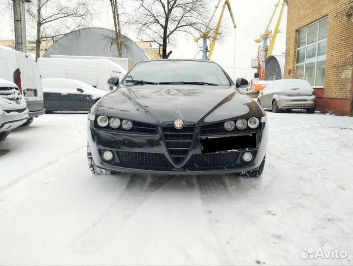 Решетка радиатора Alfa Romeo 159