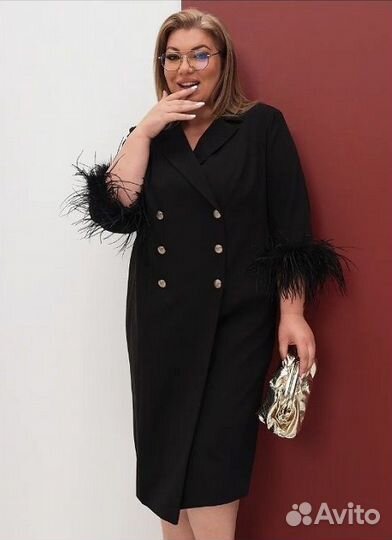 Очень стройнит С перьями платье-пиджак р.62-64