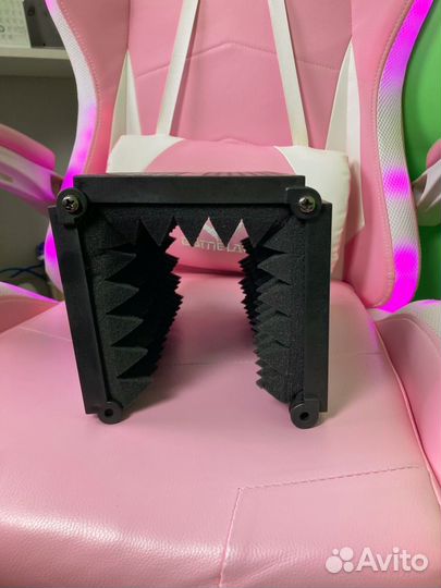 Акустический экран на ножках