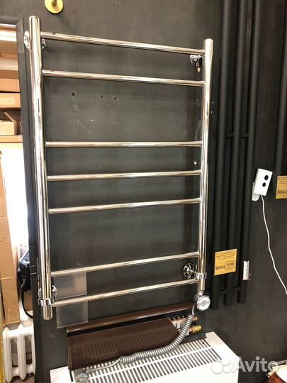 Полотенцесушитель WH Гамма электрический 300 W (80