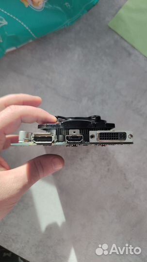 Sapphire HD 7750 1G (Отвал)