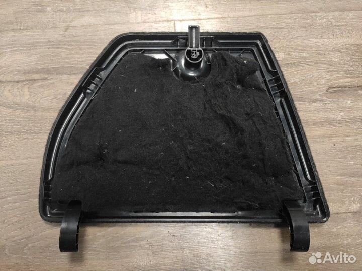 Обшивка багажника задняя левая Mercedes Gl 320 Cdi