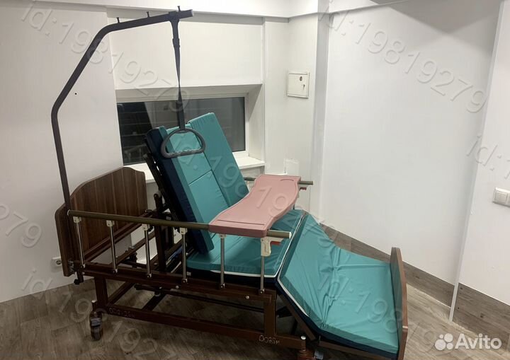 Медицинская кровать