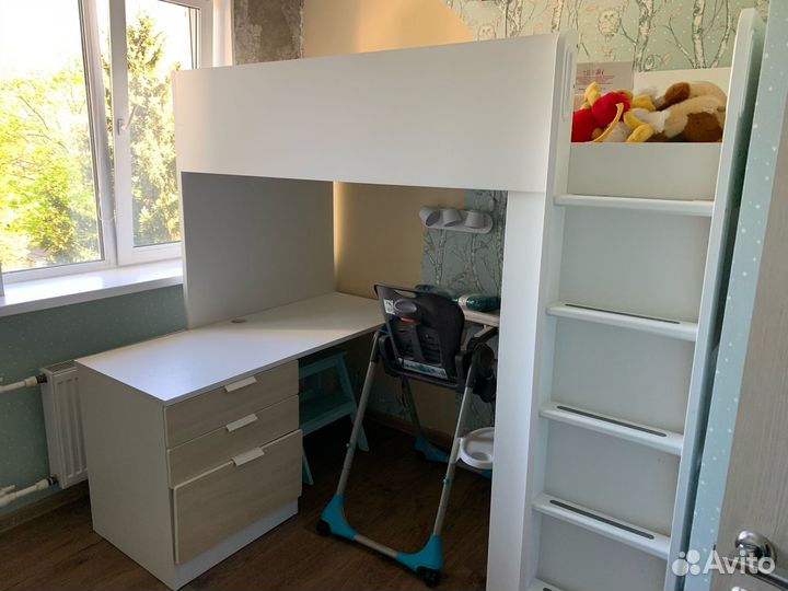Двухъярусная кровать чердак со столом
