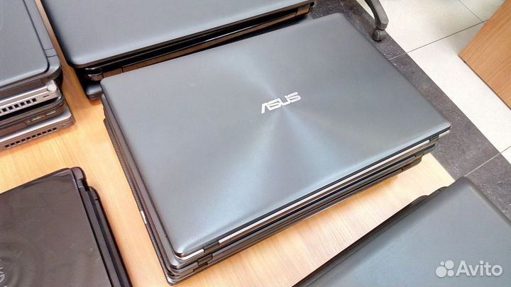 Ноутбуки Продаются в Связи с