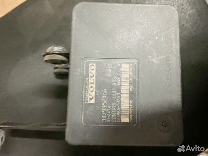 Блок ABS Volvo s40