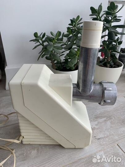 Мясорубка соковыжималка bakmil 1993