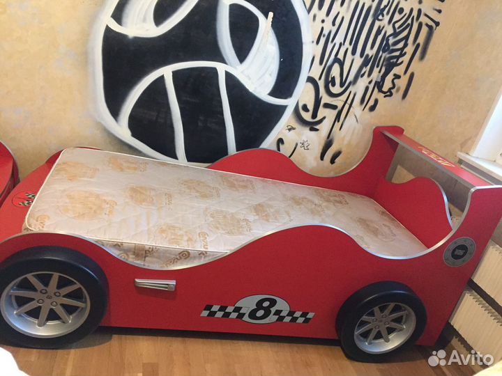 Комплект: 2 кровати и 1 стеллаж детские