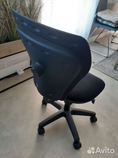 Компьютерное кресло для детей