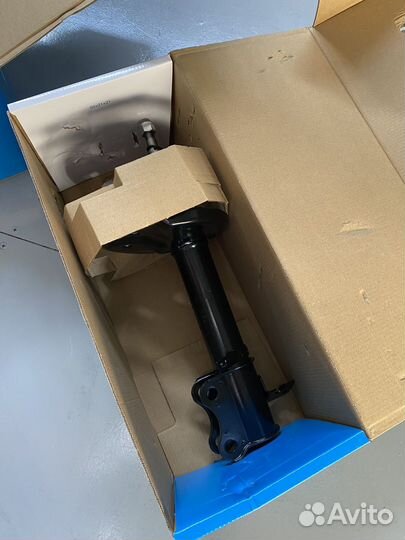 Амортизаторы на Lexus RX300 97-2003 задние 2шт