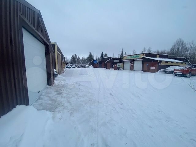 Здание, 600 м²