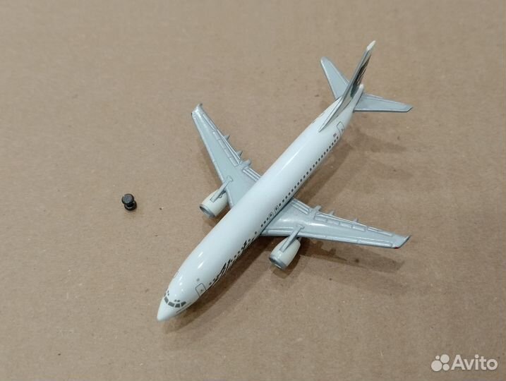 Boeing 737-400. Alaska Airlines