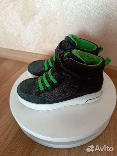 Ботинки Ecco р. 33