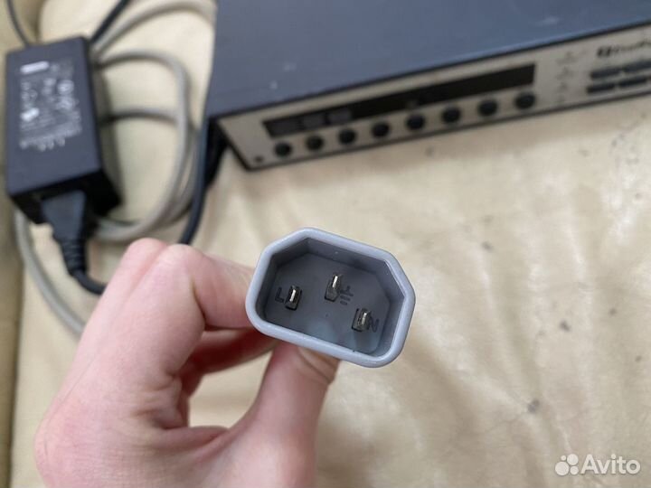 8-ми канальный видеорегистратор Everfocus