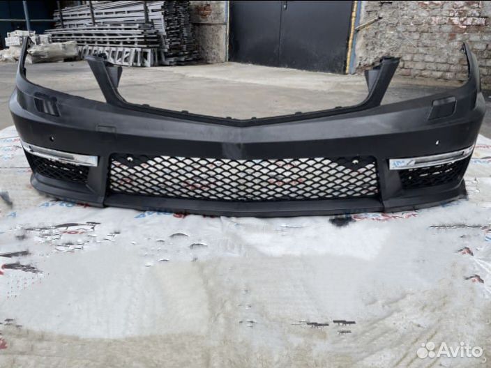 Бампер передний w204 с204 и пороги в стиле аmg 6.3