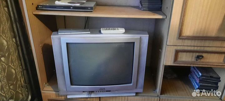 Телевизор с DVD