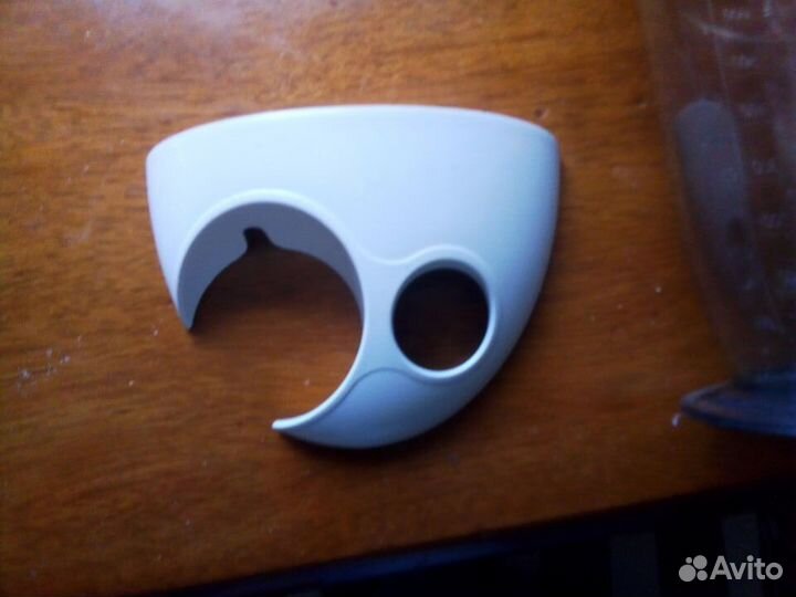 Запчасти блендера Bosch. Наcaдки - кpючки