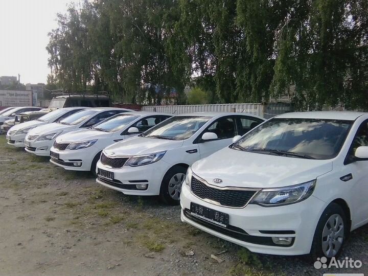 Водитель категории В на автомобиле компании