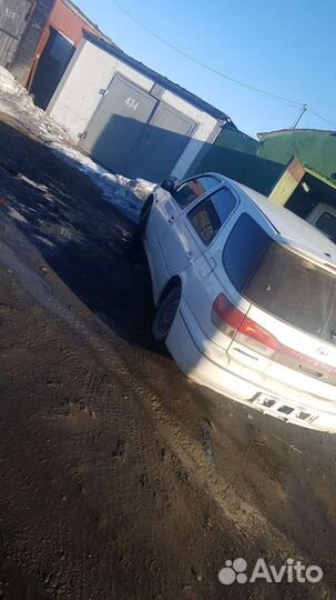 Toyota Vista Ardeo 2.0 AT, 1999, 200 000 км