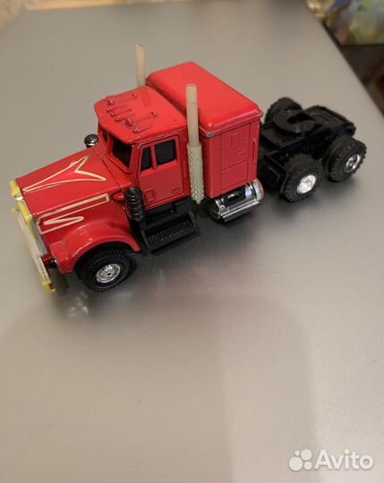 Модель грузовика Kenworth Кенворт