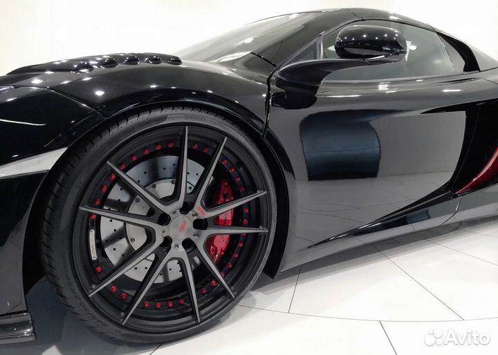 Двухсоставные кованые диски на McLaren MP4 12C