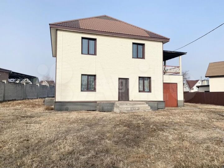 Дом 180 м² на участке 12 сот.