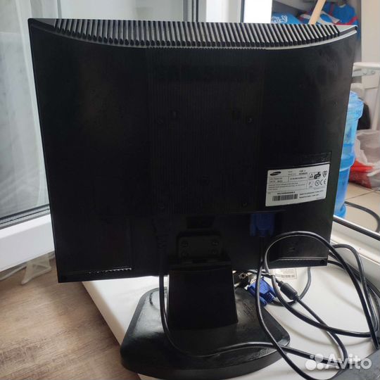 Монитор Samsung