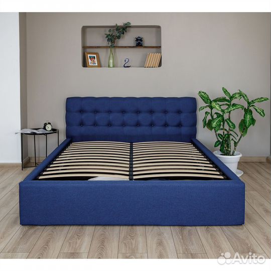 Кровать 140х200 двухспальная мягкая