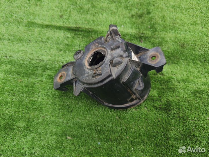 Птф правая Nissan Almera N16