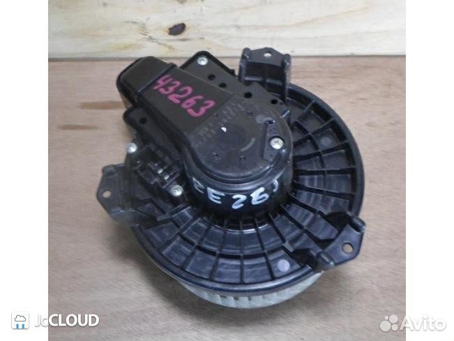 Мотор печки на toyota allion ZRT261 3ZR-FAE