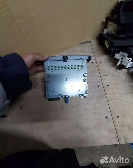 Магнитола штатная Пежо 308