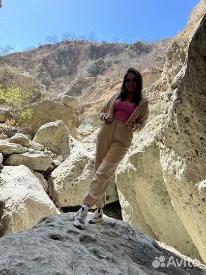 Спортивный костюм женский