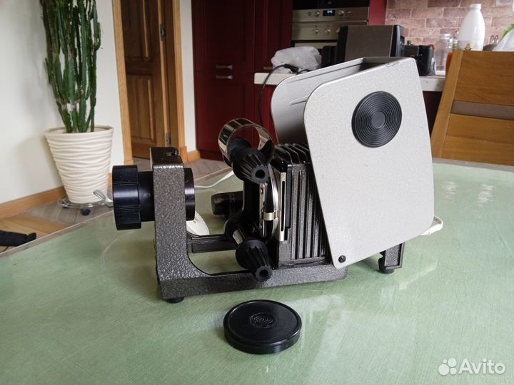 Фильмоскоп диапроектор Этюд 2С состояние нового