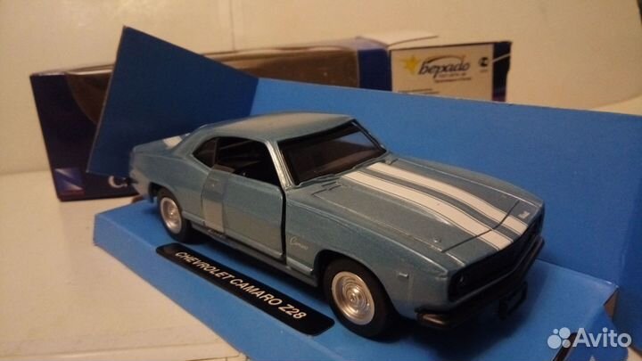 Chevrolet Camaro Z28 (New Ray) 1/32