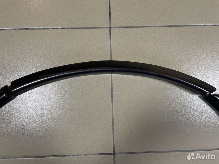 Audi Q7 4L Накладка крыла заднего левого