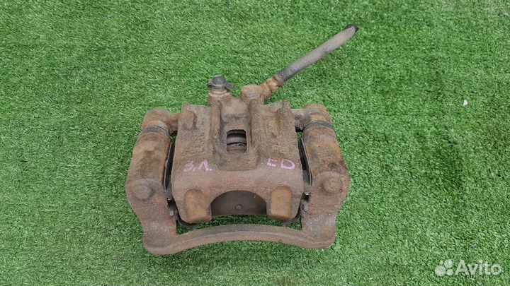 Задний левый тормозной суппорт kia ceed ED sw