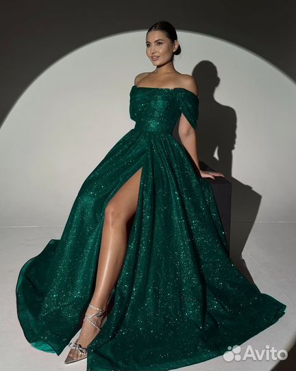 Вечернее платье на выпускной блестящее