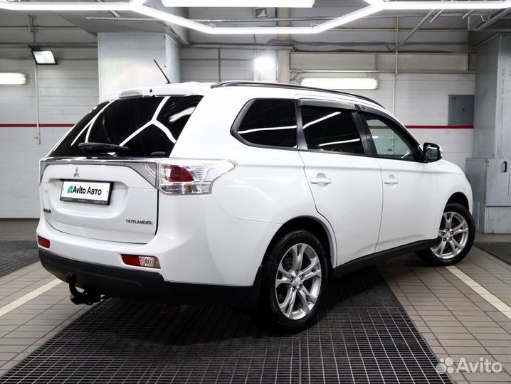 Mitsubishi Outlander 2.4 CVT, 2013, 270 000 км