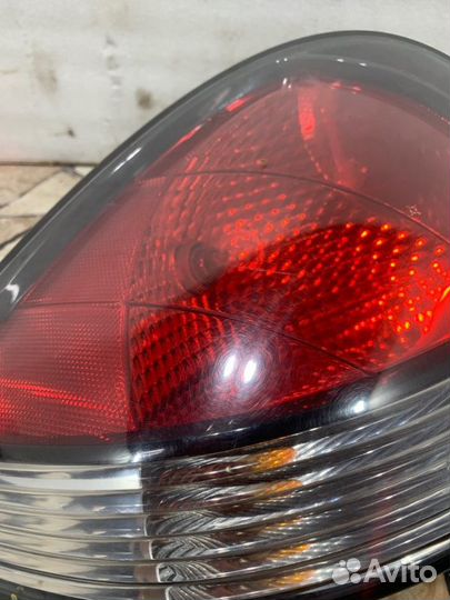 Фонарь задний Kia Rio хэтчбэк 1.4 G4EE 2011