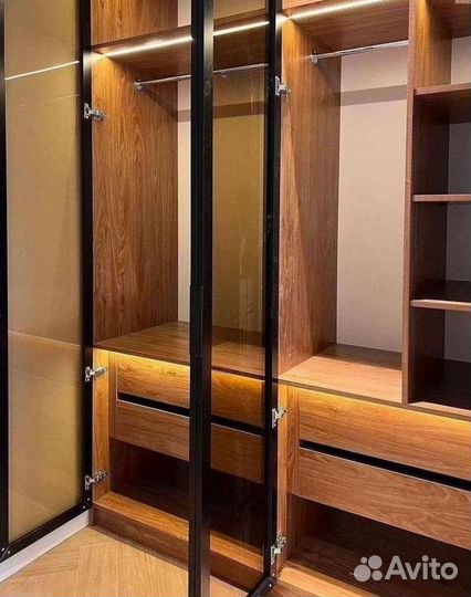 Встроенный шкаф