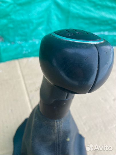 Рукоятка кулисы кпп Skoda Fabia Шкода Фабия 2010г