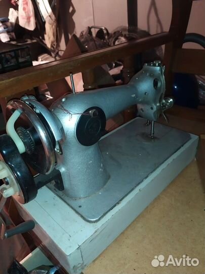 Швейная машина Подольск ручная бу