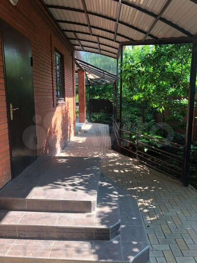 Дом 186 м² на участке 8 сот.