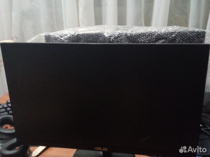 Монитор Asus