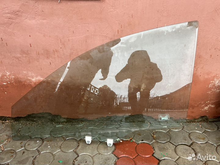 Стекло переднее левое honda cr-v 3