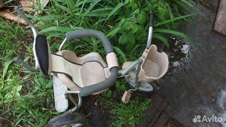 Трехколесный велосипед