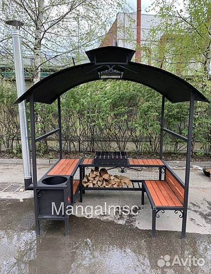 Мангал с крышей лофт