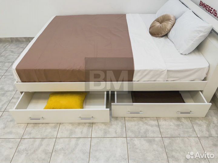 Арина с ящиками белый с матрасом