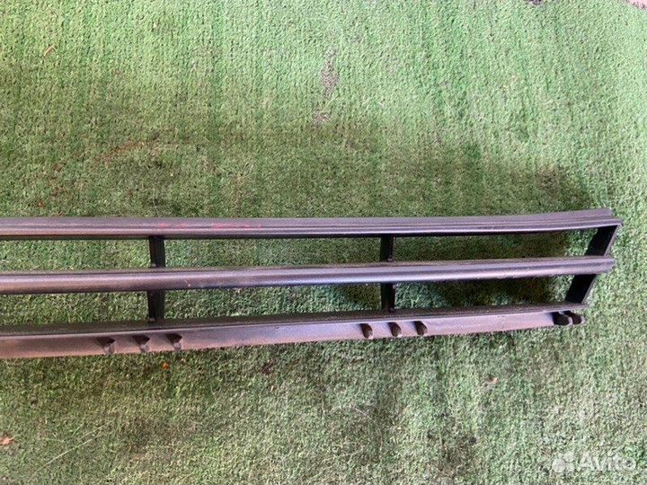 Решетка бамперная Toyota Harrier ACU10W